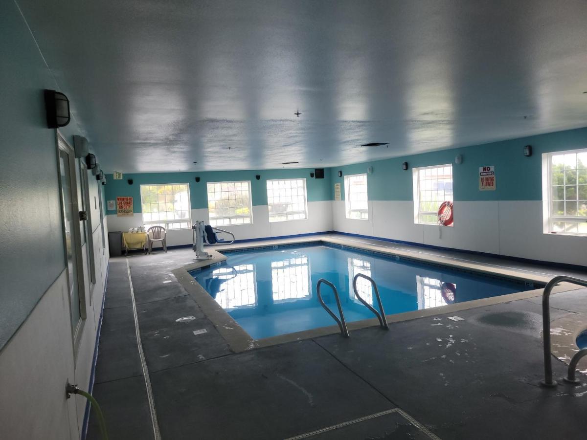 Days Inn By Wyndham Ocean Shores Exterior foto