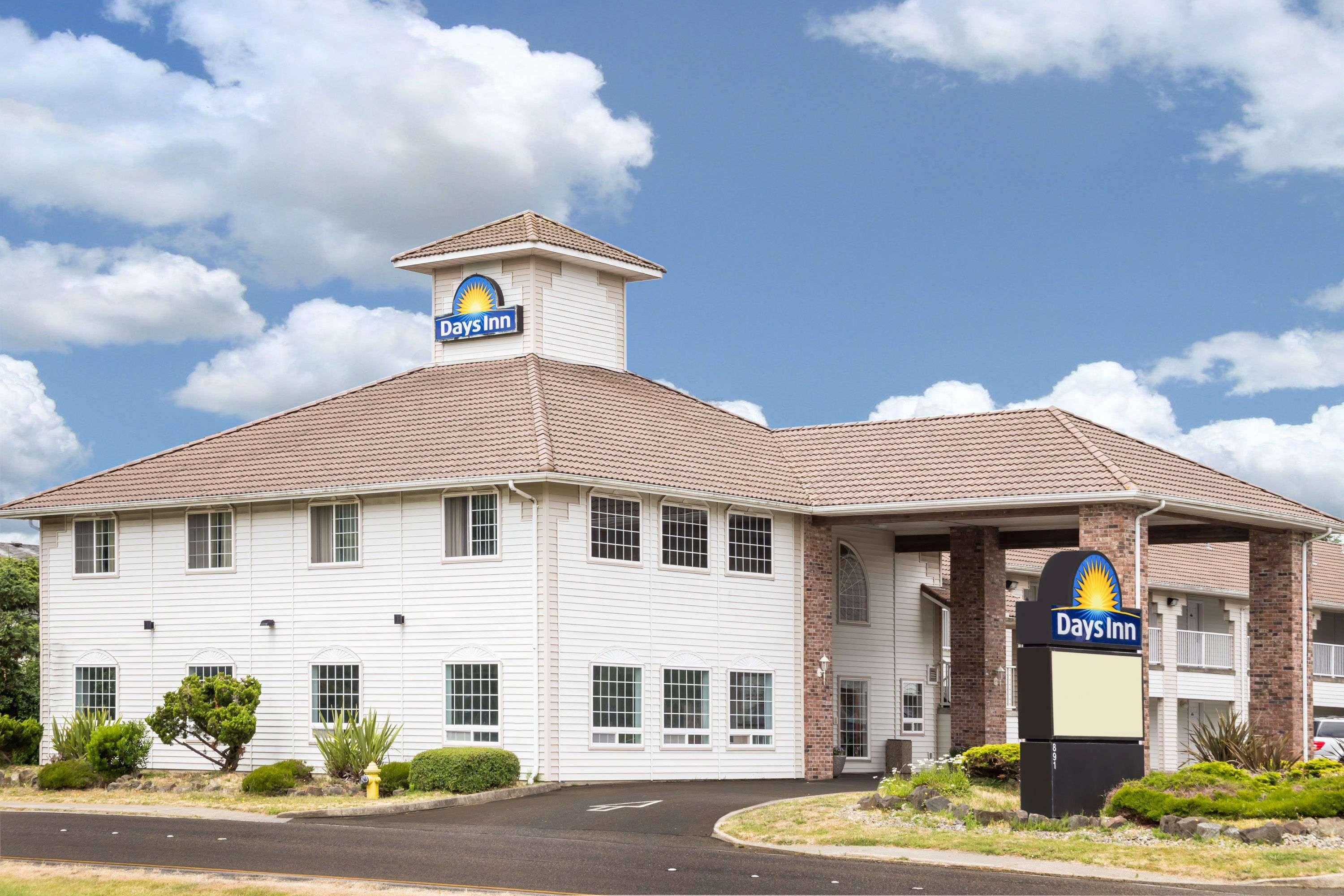 Days Inn By Wyndham Ocean Shores Exterior foto