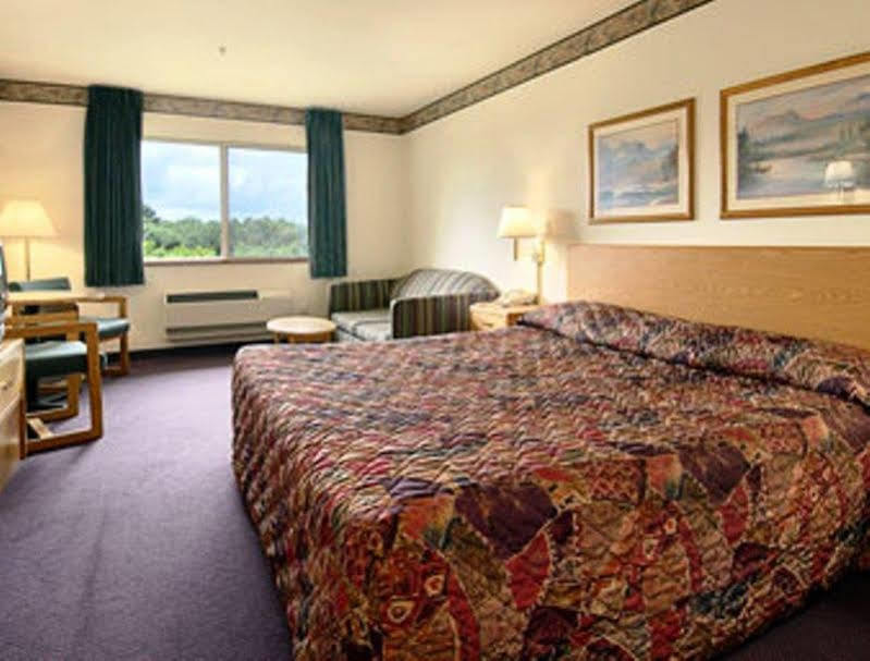Days Inn By Wyndham Ocean Shores Exterior foto